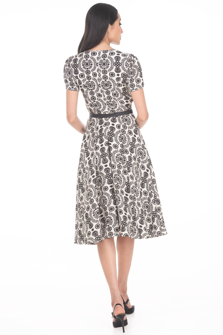 VD3824:2509:Vestido Semicircular Estampado Cuello Redondo Manga Corta