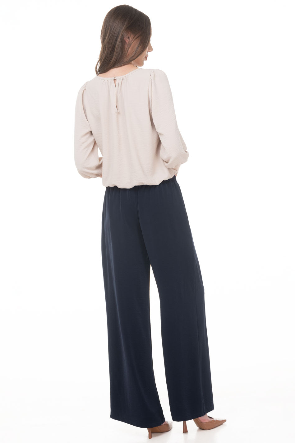 VD3885-ARE-02.jpg